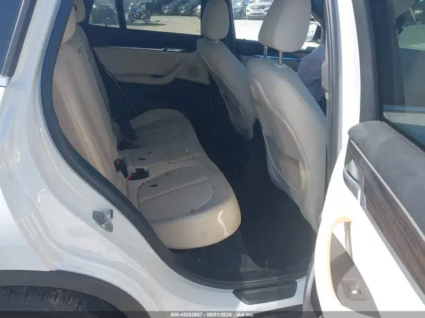 WBXHU7C34H5H34134 2017 BMW X1 - Image 8