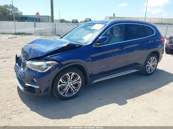 WBXHU7C34H5H34537 2017 BMW X1 - Image 2