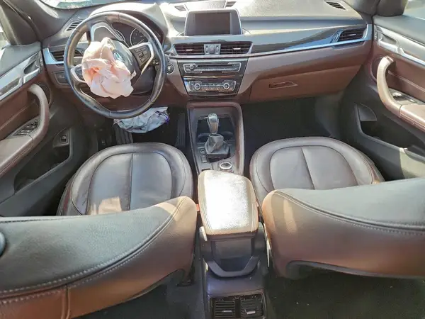 WBXHU7C34H5H34974 2017 BMW X1 - Image 8