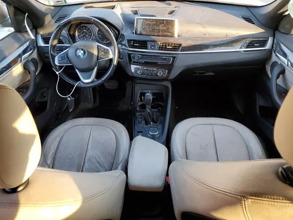 WBXHU7C34H5H36708 2017 BMW X1 - Image 8