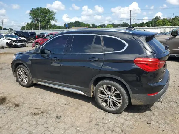 WBXHU7C34H5H38037 2017 BMW X1 - Image 2