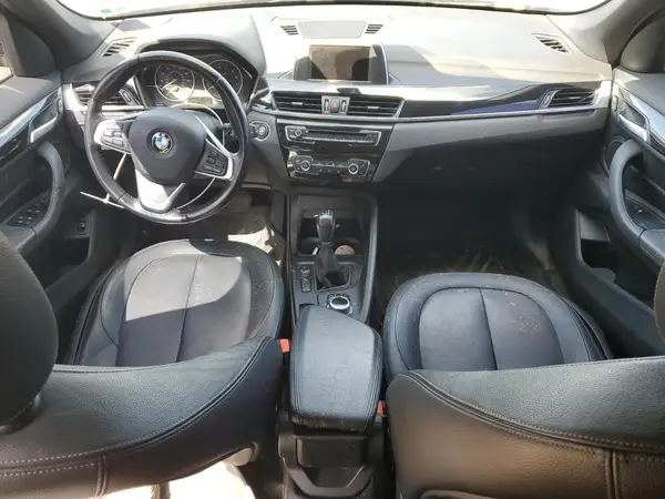 WBXHU7C34H5H38037 2017 BMW X1 - Image 8