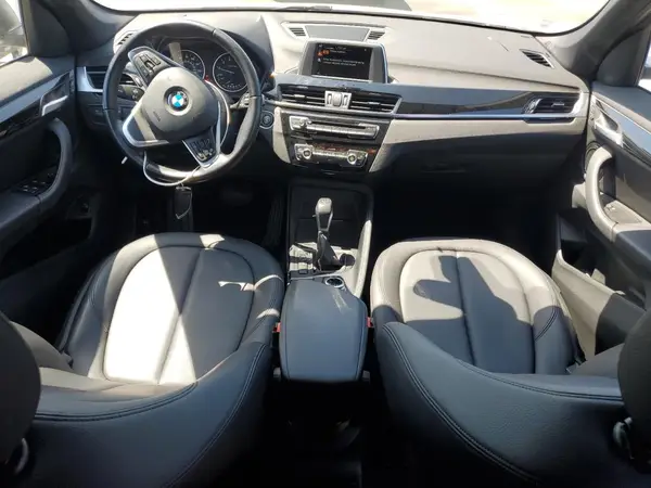 WBXHU7C34H5H38099 2017 BMW X1 - Image 8