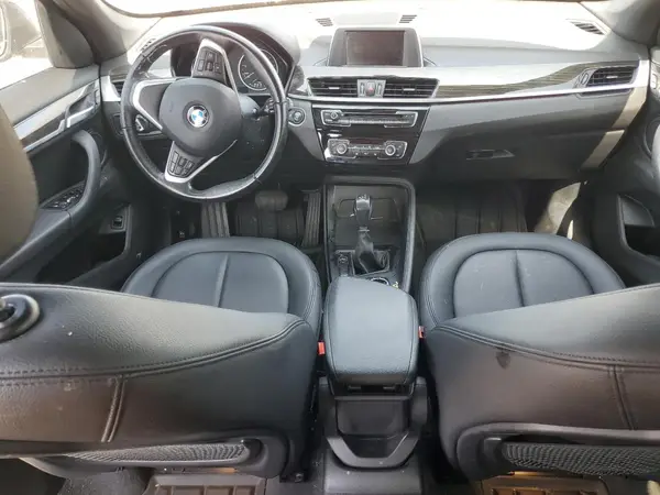 WBXHU7C34H5H38636 2017 BMW X1 - Image 8