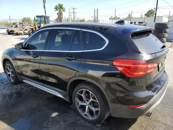 WBXHU7C34HP924632 2017 BMW X1 - Image 2