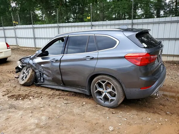 WBXHU7C34HP925022 2017 BMW X1 - Image 2