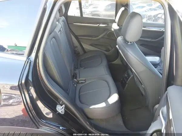 WBXHU7C34J3H42767 2018 BMW X1 - Image 8
