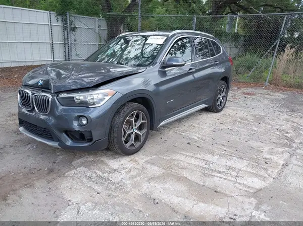 WBXHU7C34J5H40893 2018 BMW X1 - Image 2
