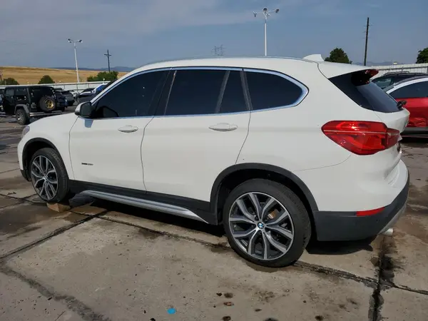 WBXHU7C34J5H41946 2018 BMW X1 - Image 2