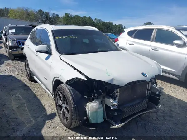 WBXHU7C34J5H42322 2018 BMW X1 - Image 1