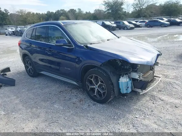 WBXHU7C34J5H44572 2018 BMW X1 - Image 1