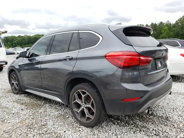 WBXHU7C34J5L05496 2018 BMW X1 - Image 2