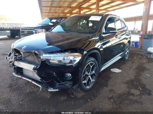 WBXHU7C34J5L06521 2018 BMW X1 - Image 2