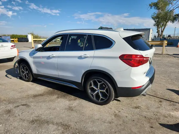 WBXHU7C34J5L06650 2018 BMW X1 - Image 2