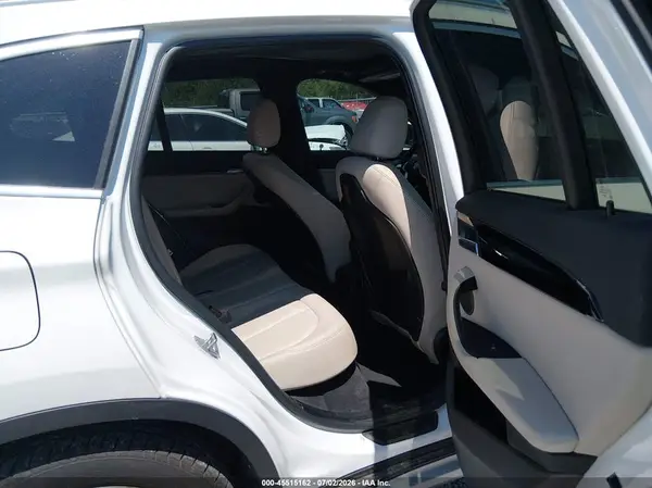 WBXHU7C34J5L08320 2018 BMW X1 - Image 8