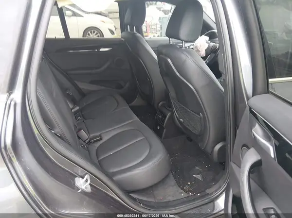 WBXHU7C35H5H34188 2017 BMW X1 - Image 8