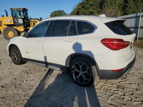 WBXHU7C35H5H35387 2017 BMW X1 - Image 2