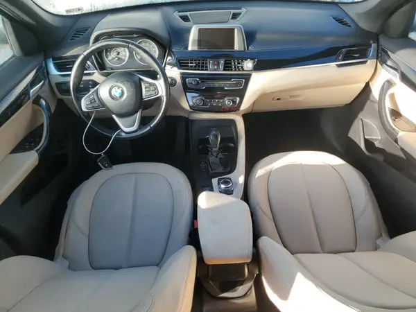 WBXHU7C35H5H35387 2017 BMW X1 - Image 8