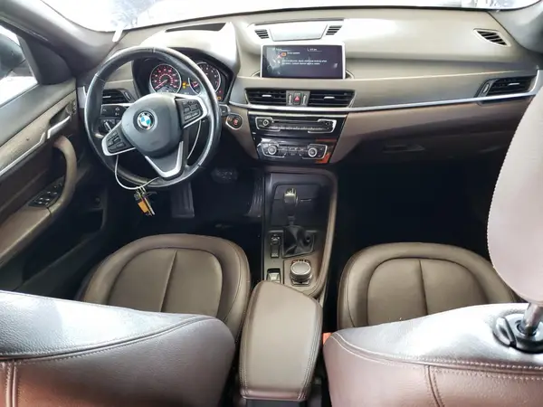 WBXHU7C35H5H37320 2017 BMW X1 - Image 8