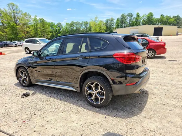 WBXHU7C35H5H37964 2017 BMW X1 - Image 2