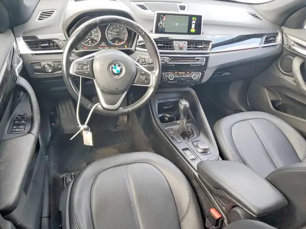 WBXHU7C35H5H38340 2017 BMW X1 - Image 8