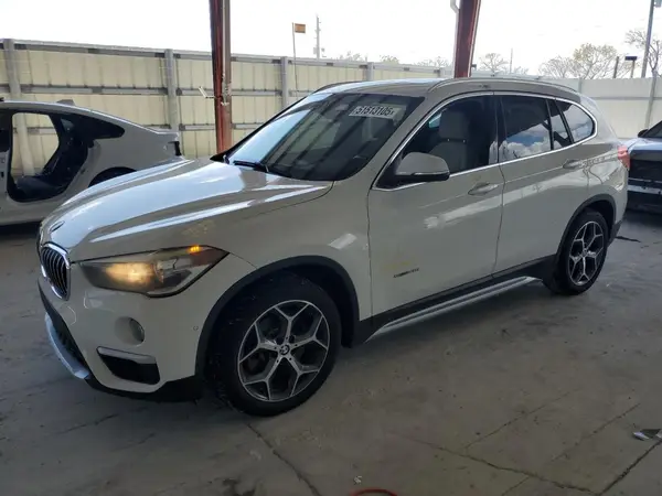 WBXHU7C35H5H38614 2017 BMW X1 - Image 1