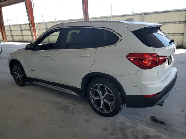 WBXHU7C35H5H38614 2017 BMW X1 - Image 2
