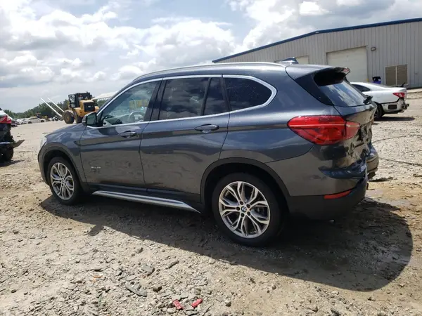 WBXHU7C35H5H38774 2017 BMW X1 - Image 2