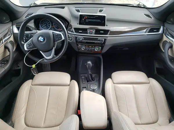 WBXHU7C35H5H38774 2017 BMW X1 - Image 8