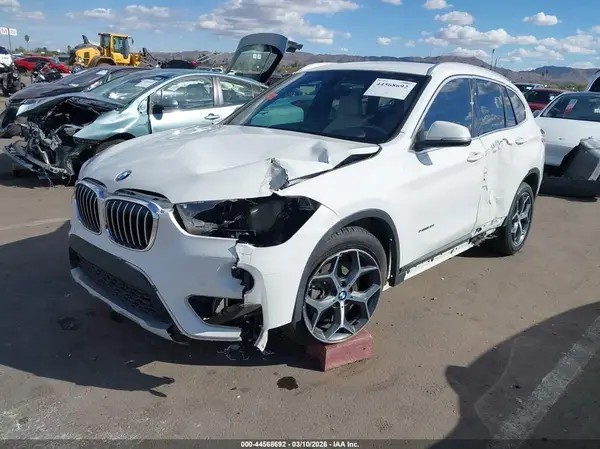 WBXHU7C35HP925353 2017 BMW X1 - Image 2