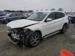 WBXHU7C35J3H42860 2018 BMW X1