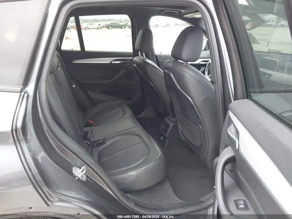 WBXHU7C35J5H39638 2018 BMW X1 - Image 8