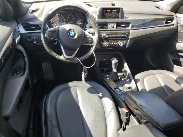 WBXHU7C35J5H40319 2018 BMW X1 - Image 8