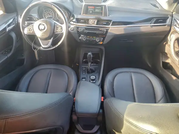 WBXHU7C35J5H42815 2018 BMW X1 - Image 8