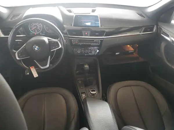 WBXHU7C35J5H43303 2018 BMW X1 - Image 8