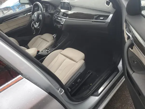 WBXHU7C35J5H44158 2018 BMW X1 - Image 8