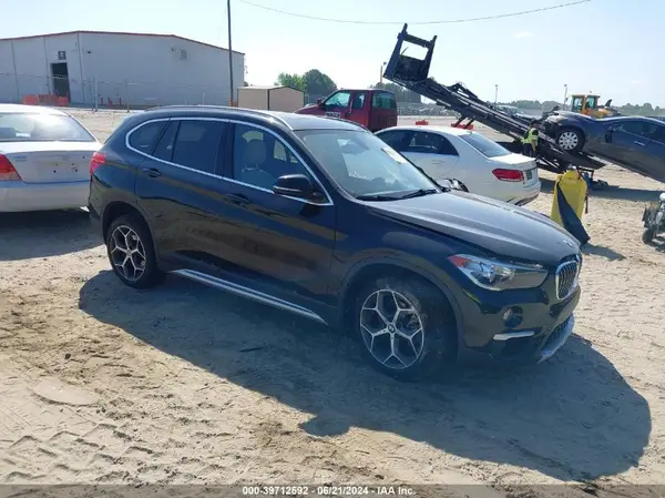 WBXHU7C35J5L07144 2018 BMW X1 - Image 1