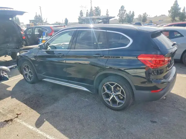 WBXHU7C36H5H33275 2017 BMW X1 - Image 2