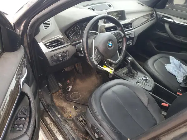 WBXHU7C36H5H35768 2017 BMW X1 - Image 8
