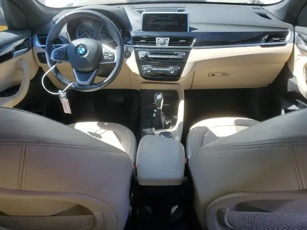 WBXHU7C36H5H37195 2017 BMW X1 - Image 8