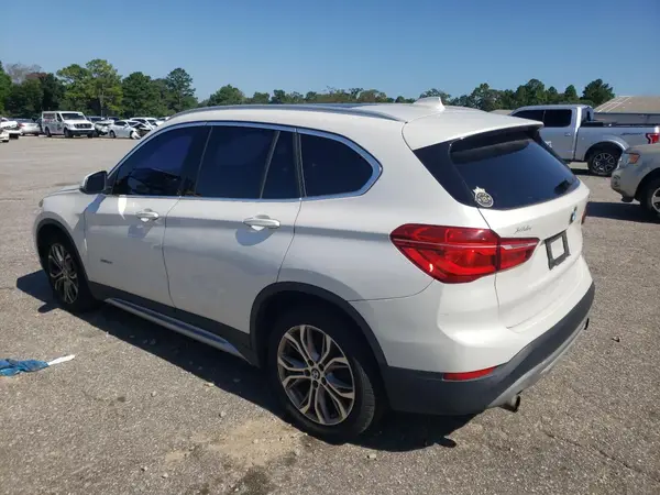 WBXHU7C36H5H38489 2017 BMW X1 - Image 2
