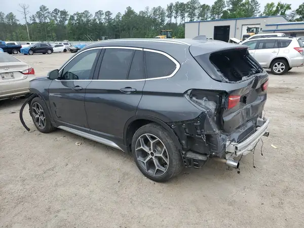 WBXHU7C36H5H38685 2017 BMW X1 - Image 2
