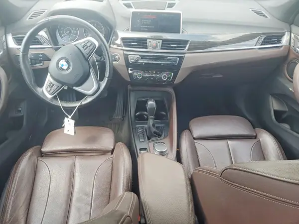 WBXHU7C36H5H38704 2017 BMW X1 - Image 8