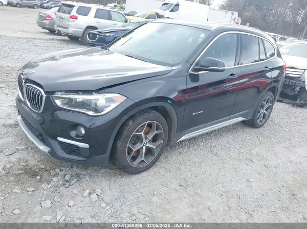 WBXHU7C36HP924874 2017 BMW X1 - Image 2