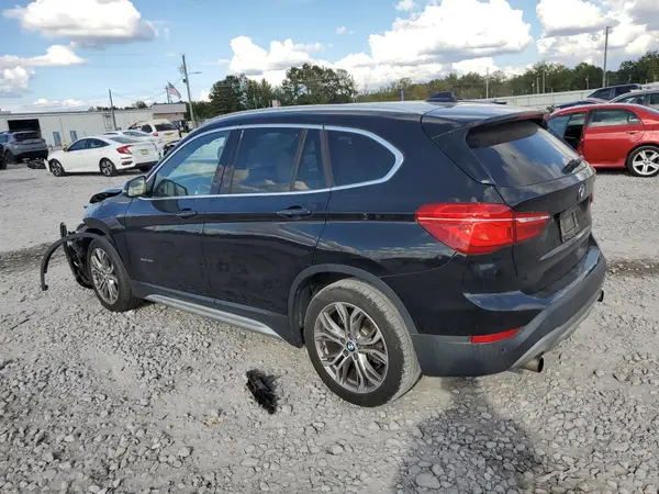 WBXHU7C36HP924891 2017 BMW X1 - Image 2