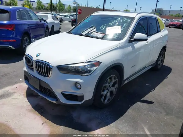 WBXHU7C36HP925085 2017 BMW X1 - Image 2