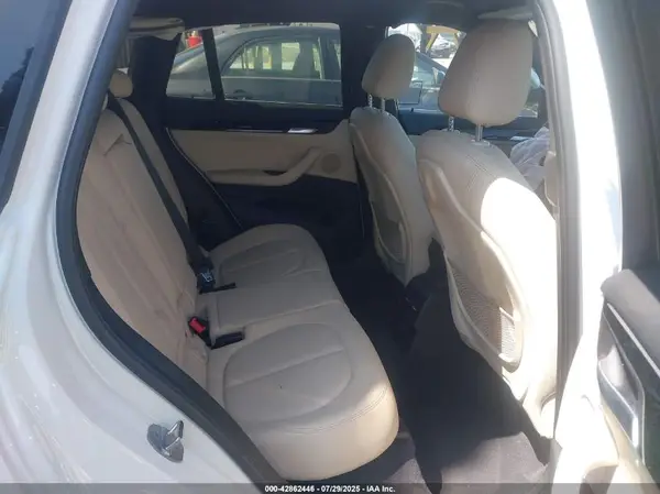 WBXHU7C36HP925281 2017 BMW X1 - Image 8