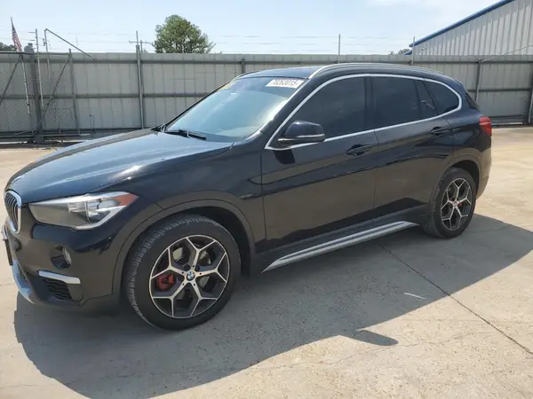 WBXHU7C36J3H42494 2018 BMW X1 - Image 1