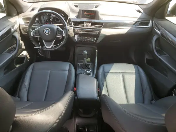 WBXHU7C36J3H42494 2018 BMW X1 - Image 8
