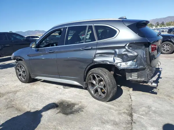 WBXHU7C36J3H42513 2018 BMW X1 - Image 2